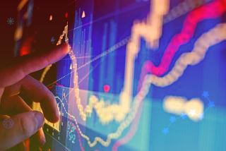 中国信达阶段性持有云南首家农商行13%股权