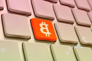 UA1Pro解码耳放拥有低功耗低发热的特性连接手机时不会消耗过多电量